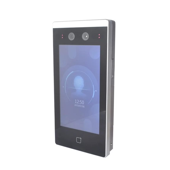 Facial recognition device